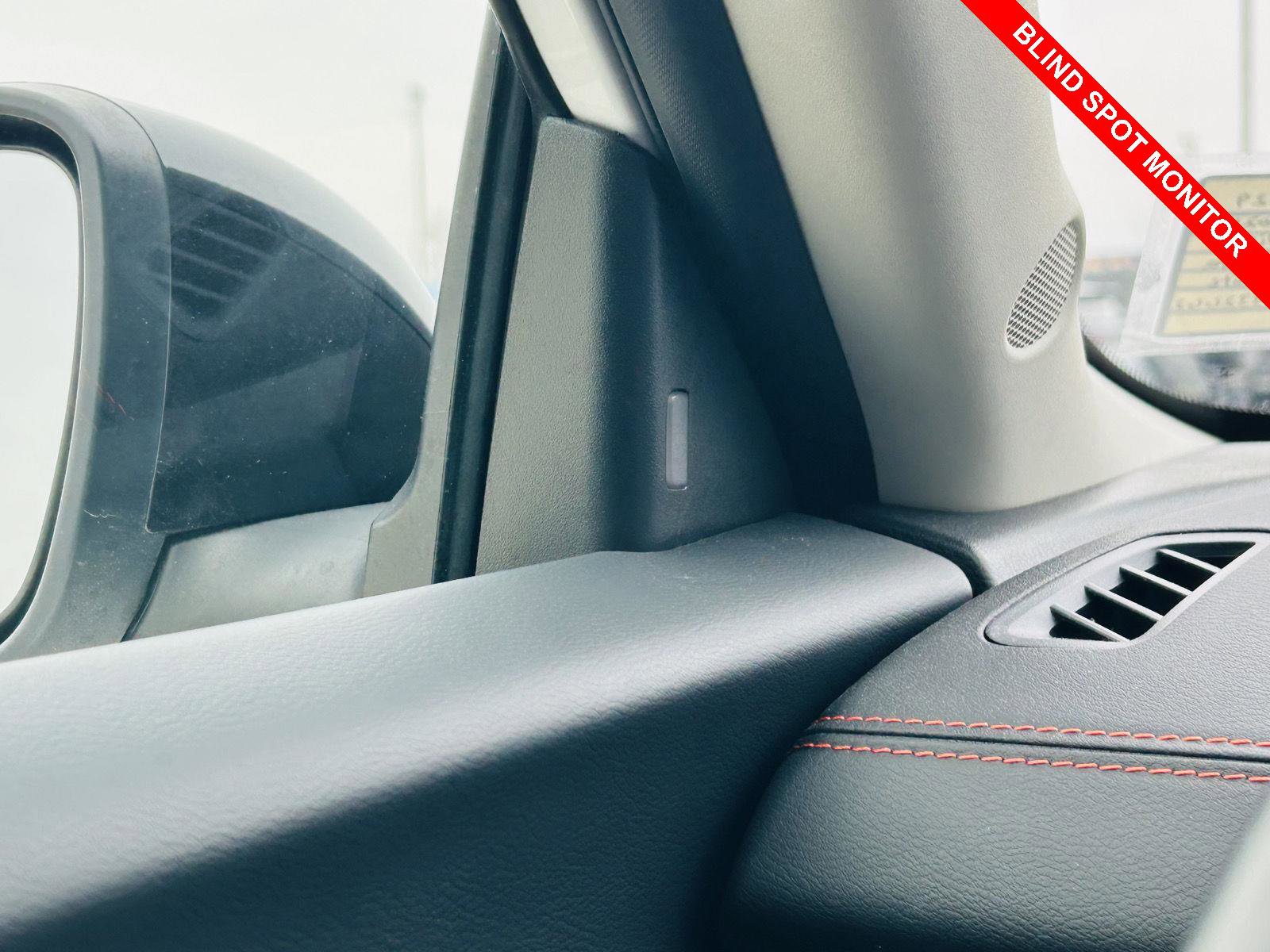 Used 2024 Nissan Sentra SR w/ SR Premium Package image 10