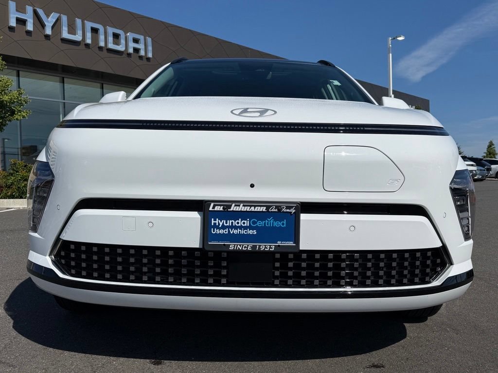 Certified 2025 Hyundai Kona Limited FWD image 7