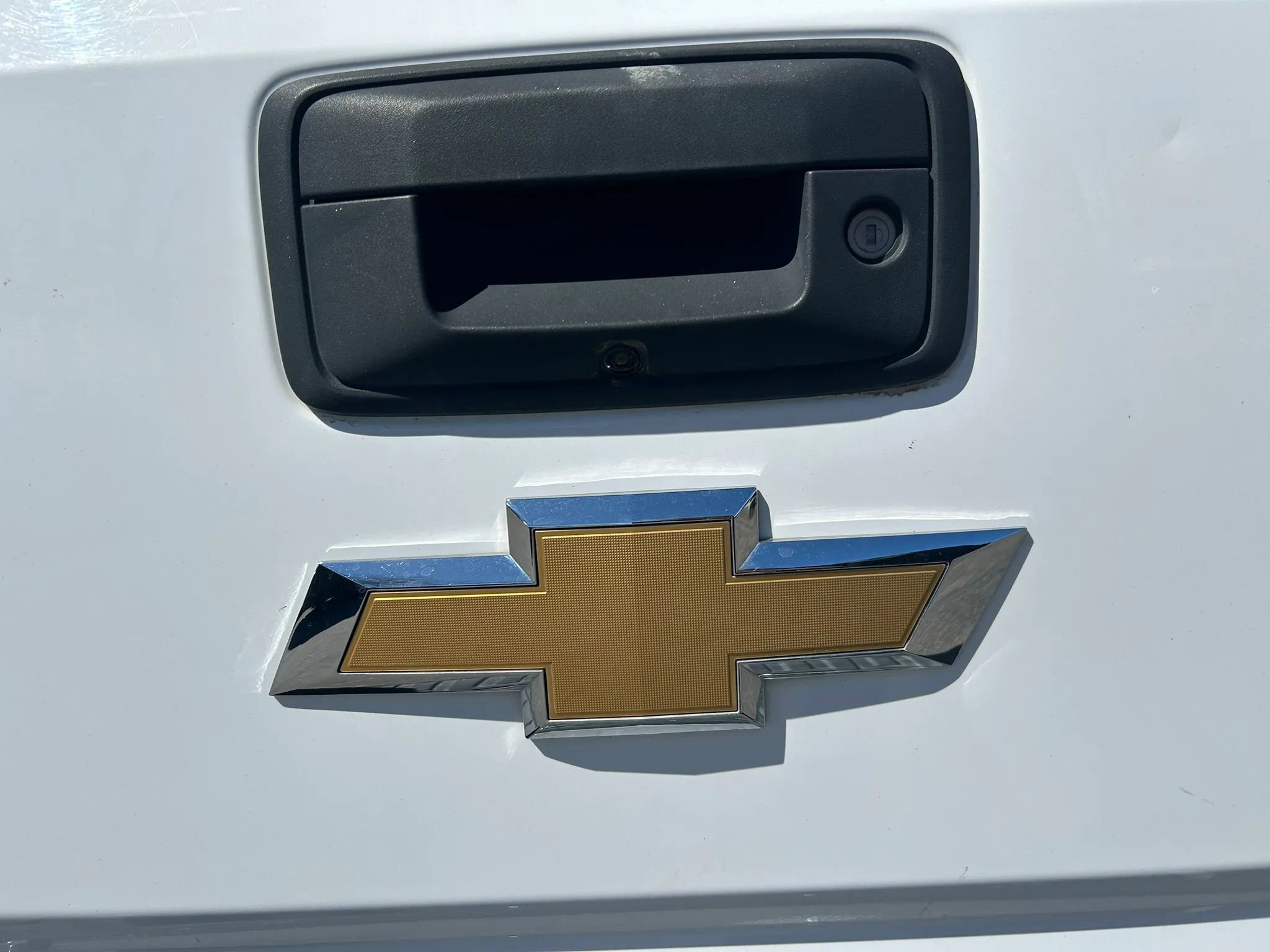 Used 2018 Chevrolet Silverado 1500 LT w/ All Star Edition AWD/4WD image 8