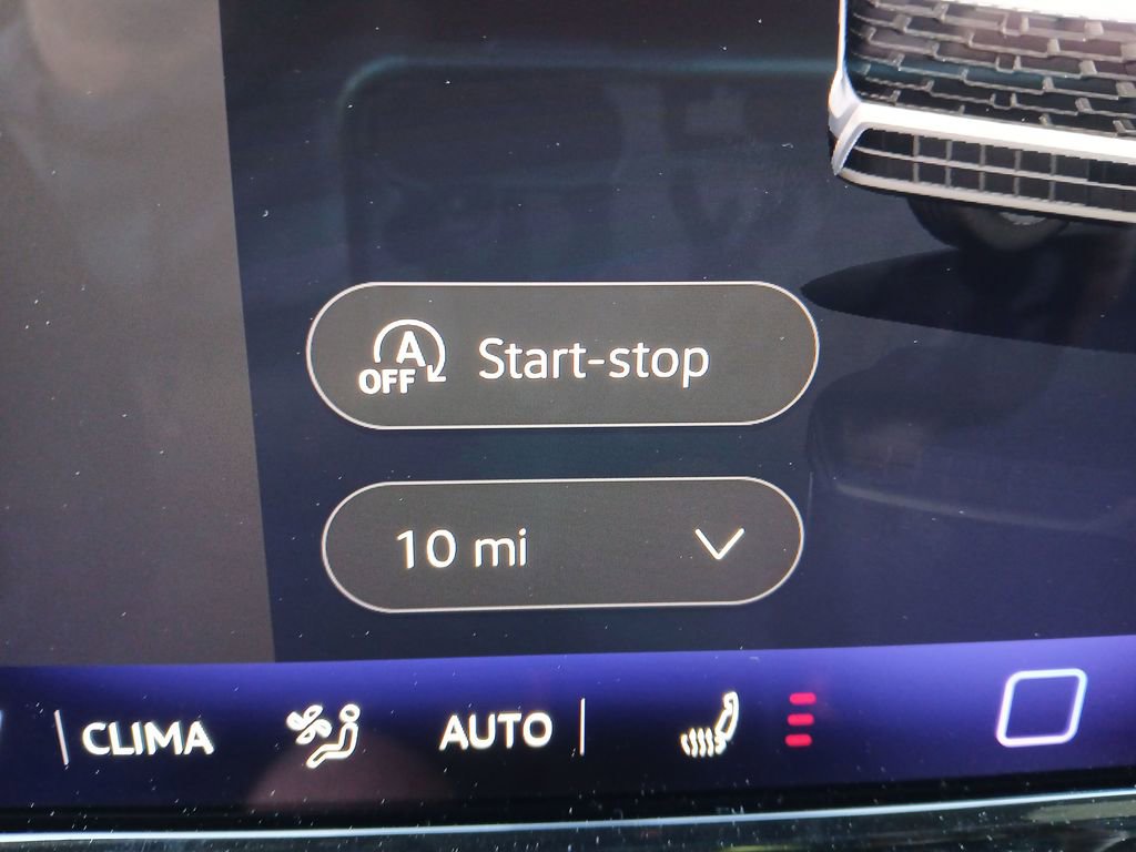 New 2026 Volkswagen Tiguan SE R-Line image 16