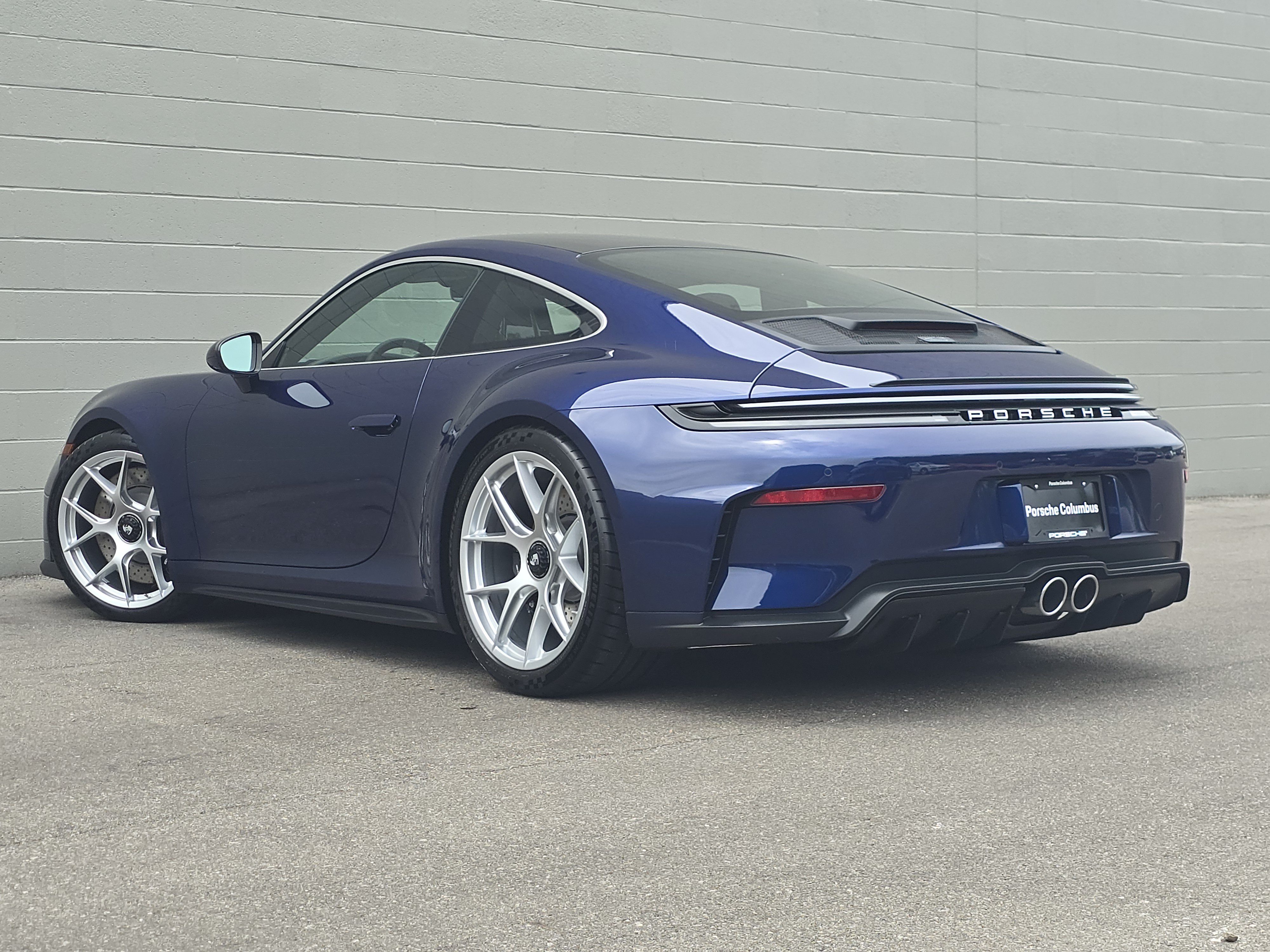 New 2026 Porsche 911 GT3 RWD image 3