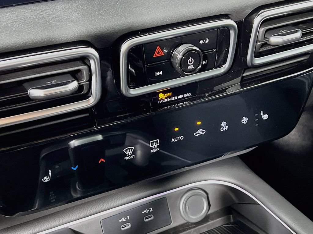 New 2026 Nissan Sentra SV w/ SV Convenience Package FWD image 13