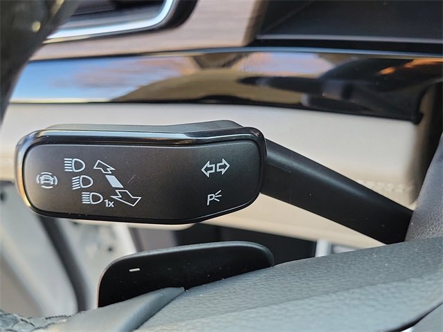 Used 2024 Volkswagen Atlas SEL Premium R-Line image 17