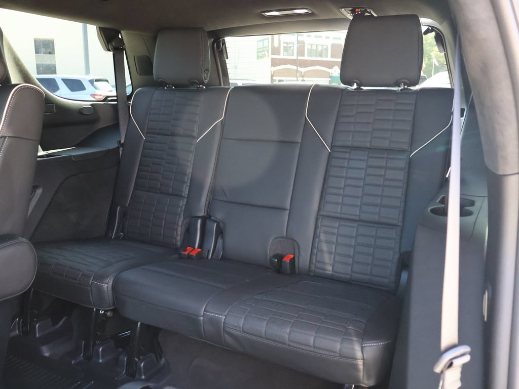 Certified 2025 Cadillac Escalade V AWD/4WD image 9