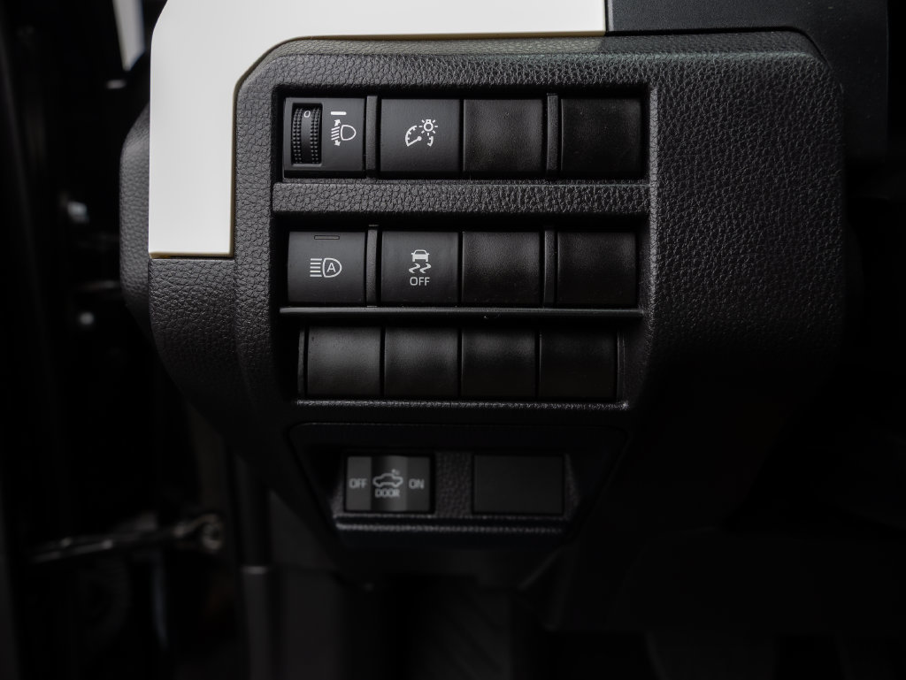 Used 2024 Toyota Tacoma TRD Off-Road AWD/4WD image 24