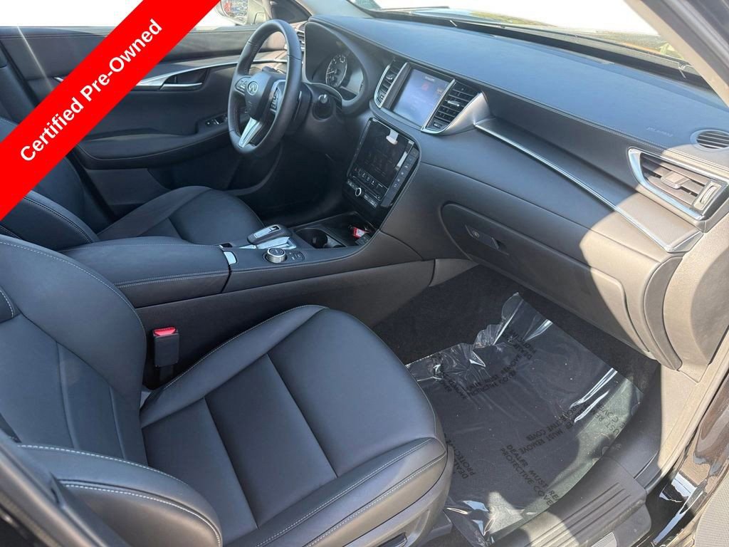 Used 2025 INFINITI QX50 Pure image 28