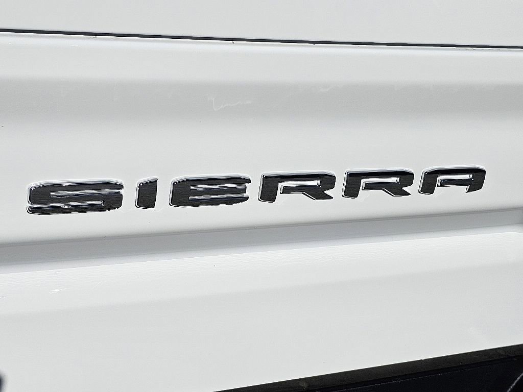 Used 2025 GMC Sierra 1500 AT4X image 14