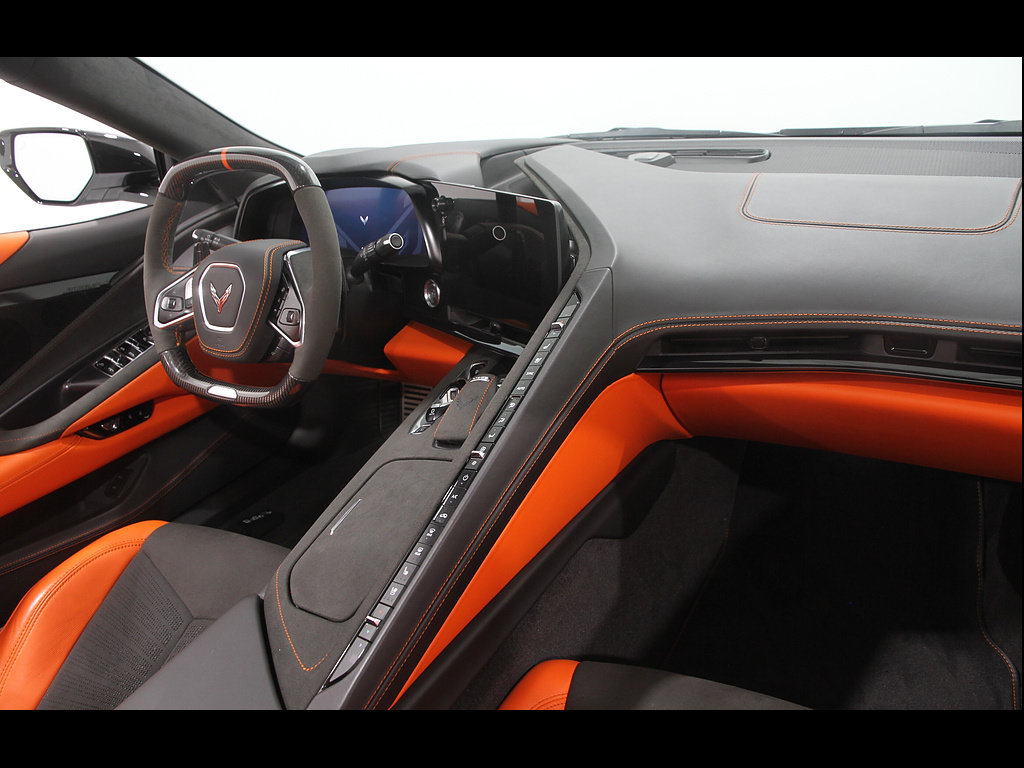 Used 2025 Chevrolet Corvette Z06 w/ Stealth Interior Trim Package RWD image 26