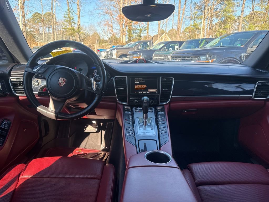 Used 2015 Porsche Panamera S image 9