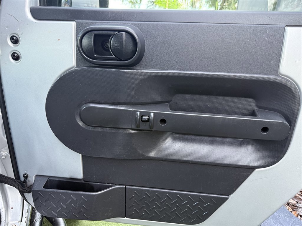 Used 2008 Jeep Wrangler Rubicon w/ PWR Convenience Group image 21