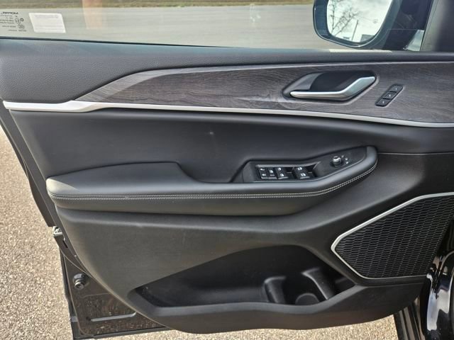 Used 2021 Jeep Grand Cherokee L Limited image 10