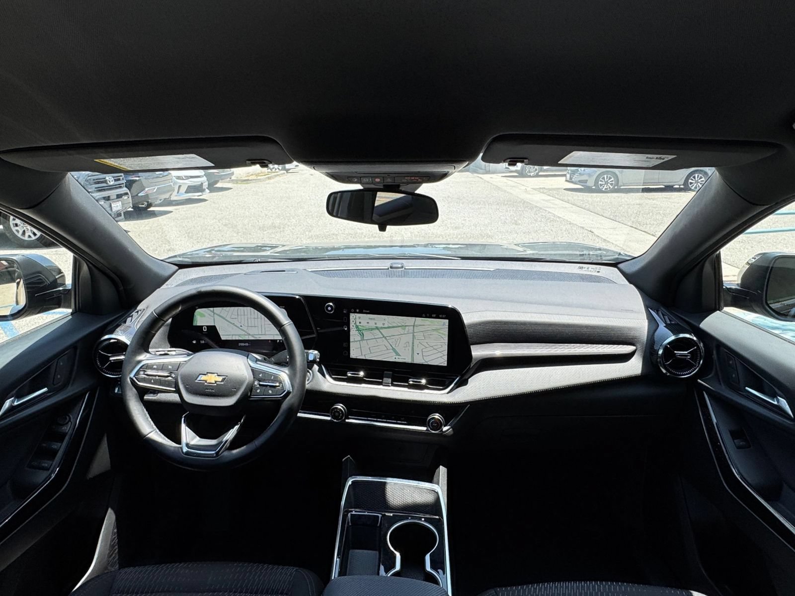 Used 2025 Chevrolet Equinox LT FWD image 34