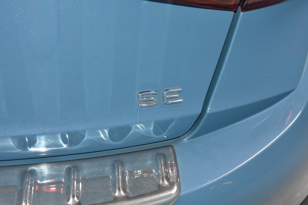 Used 2025 Volkswagen Jetta SE FWD image 28