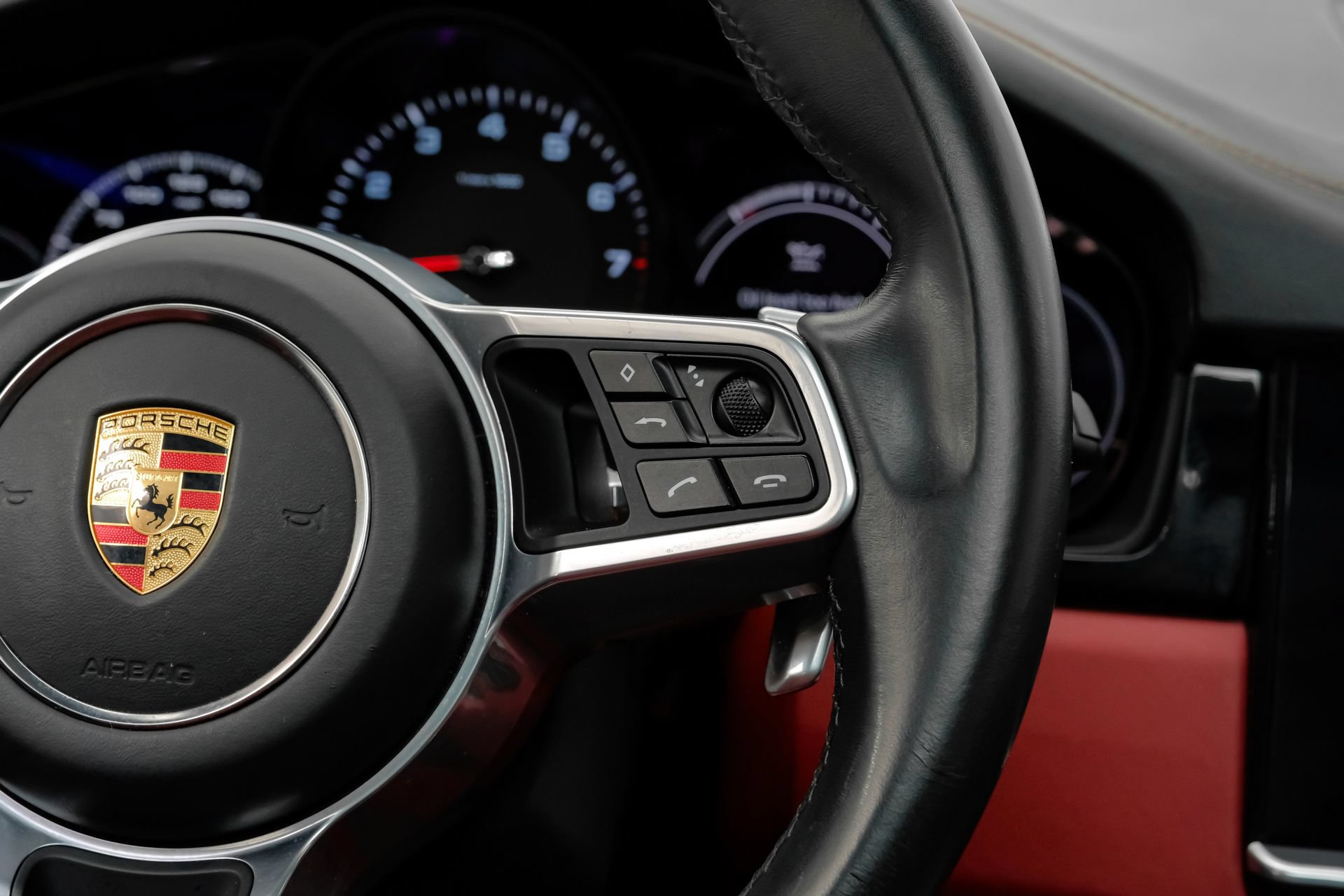 Used 2023 Porsche Cayenne Platinum Edition AWD/4WD image 22