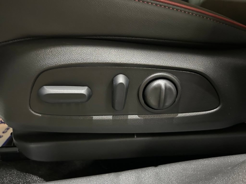 New 2026 Chevrolet TrailBlazer RS w/ Convenience Package FWD image 13
