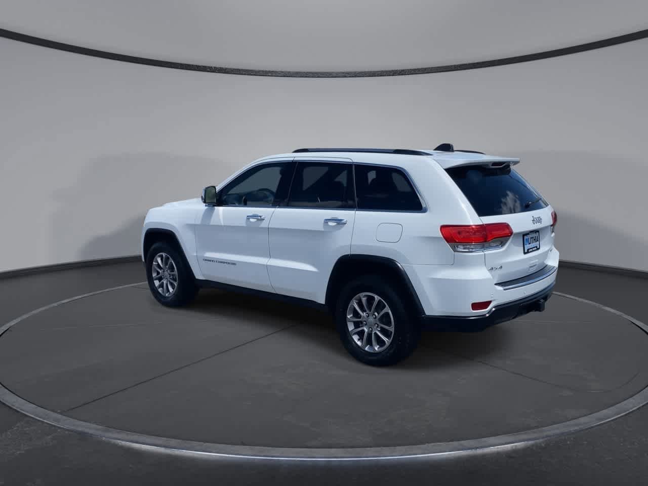 Used 2016 Jeep Grand Cherokee Limited w/ Luxury Group II AWD/4WD image 7
