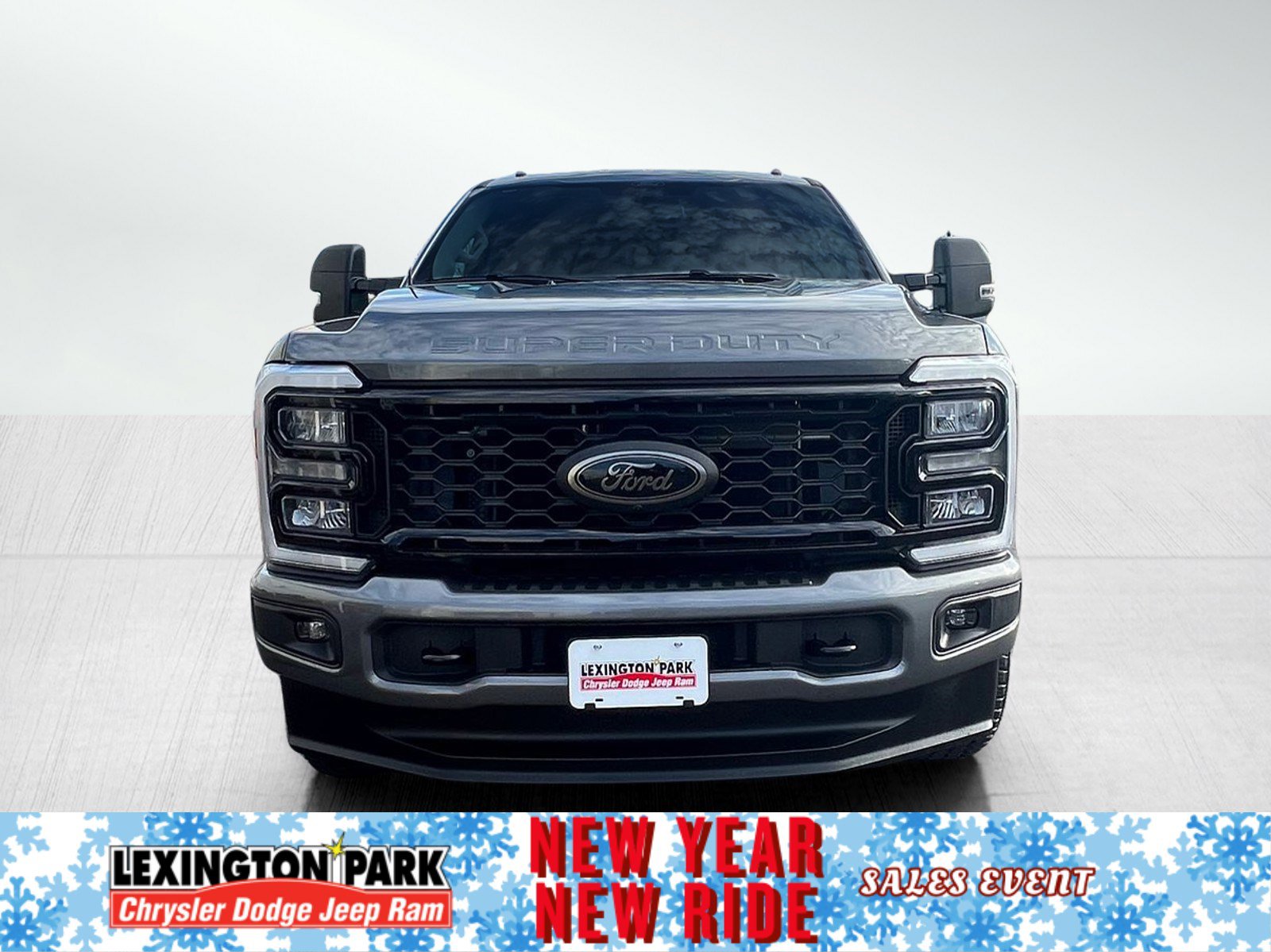 Used 2025 Ford F250 XLT w/ Black Appearance Package image 5