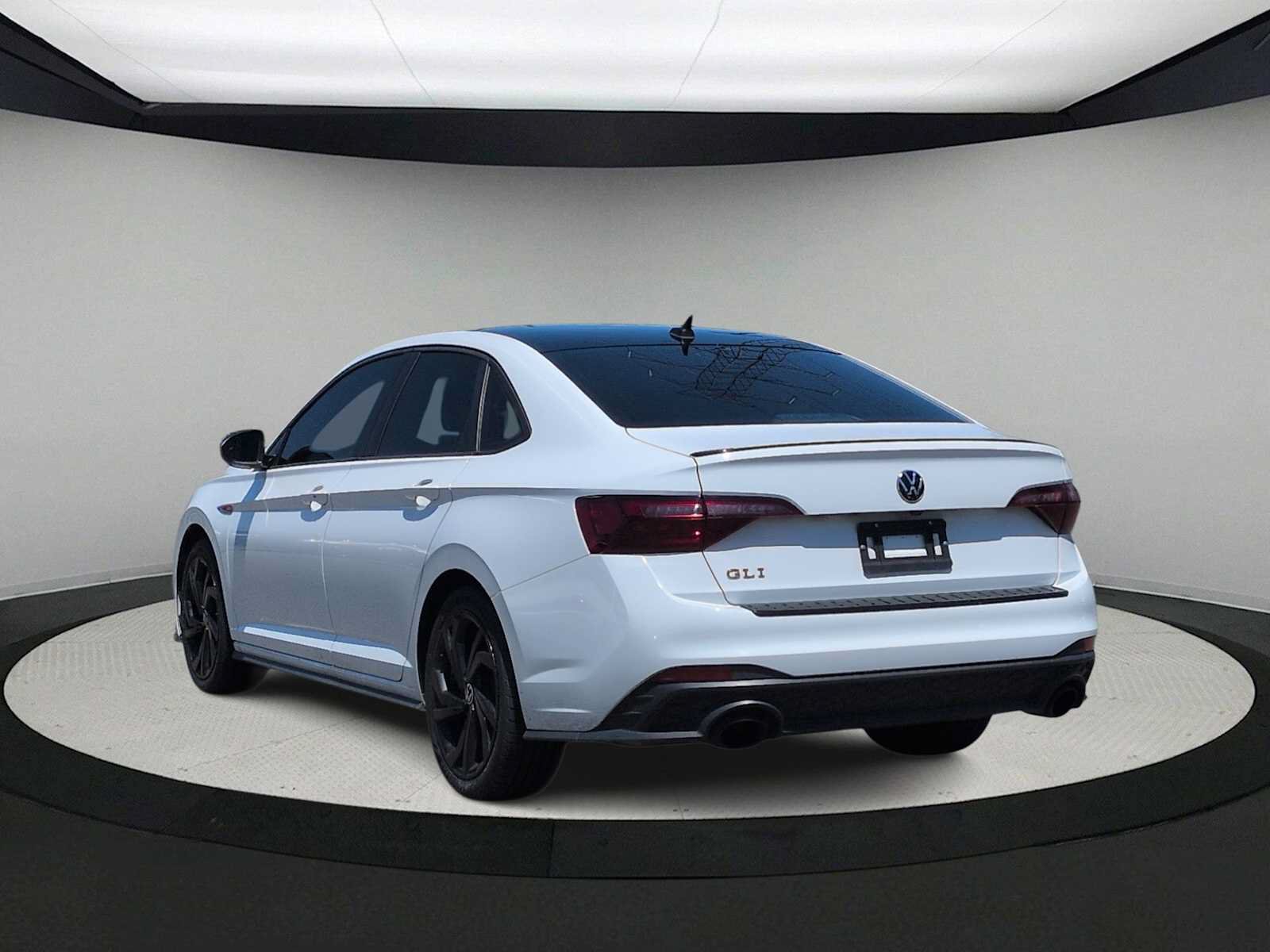 Used 2023 Volkswagen Jetta GLI Autobahn FWD image 6
