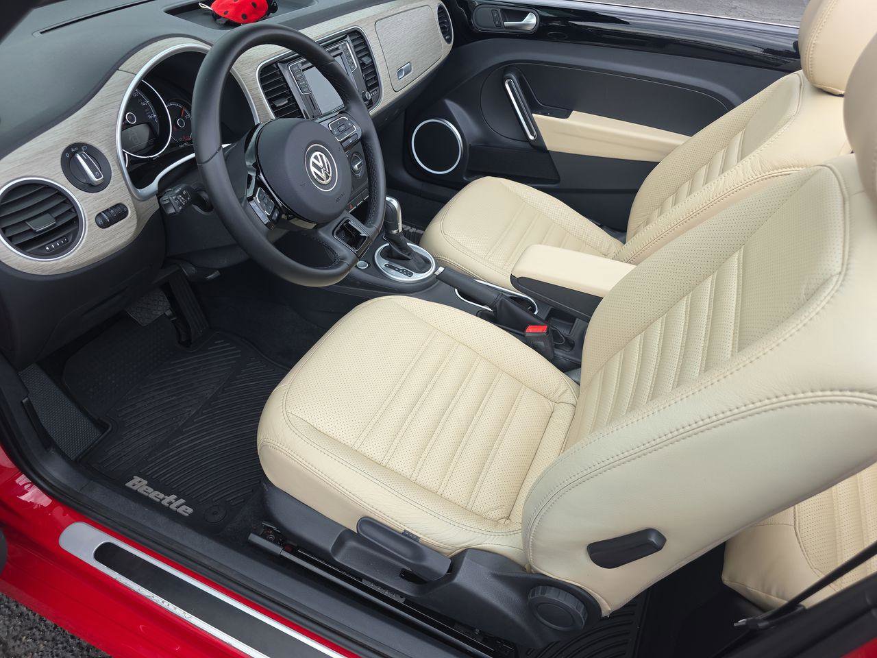 Used 2018 Volkswagen Beetle 2.0T Coast image 4