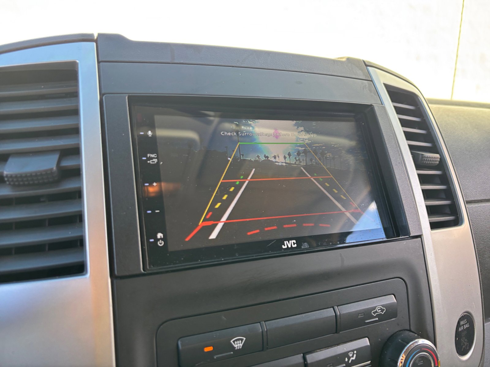 Used 2016 Nissan Frontier SV image 28