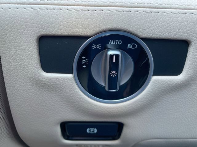 Used 2016 Mercedes-Benz SL 400 image 26