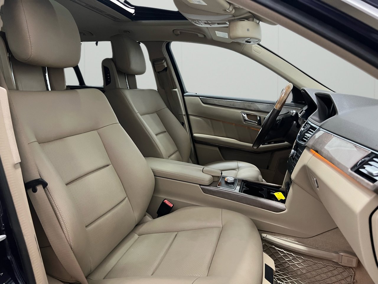 Used 2011 Mercedes-Benz E 350 4MATIC Wagon image 19