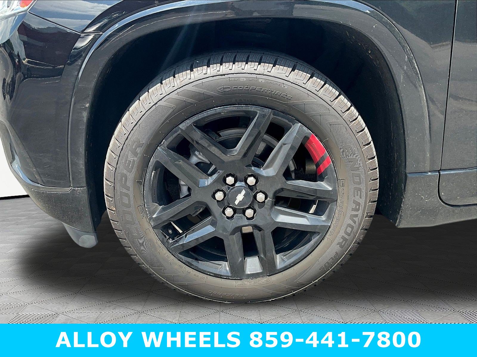 Used 2021 Chevrolet Traverse Premier w/ Redline Edition AWD/4WD image 10