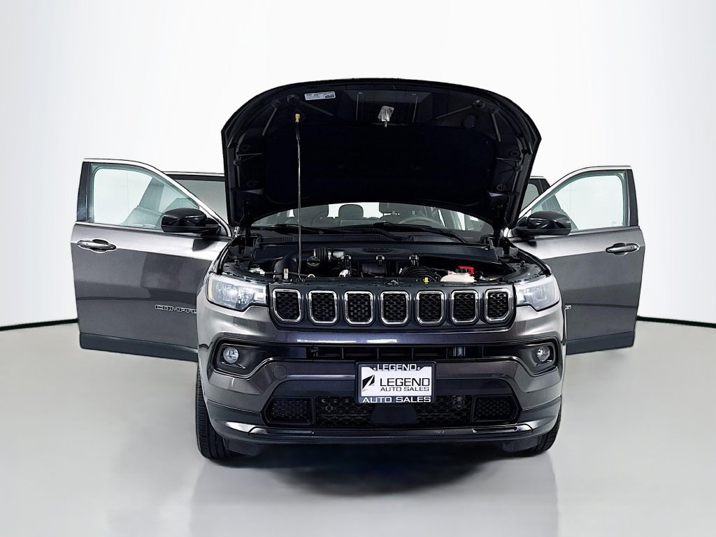 Used 2023 Jeep Compass Latitude w/ Convenience Group AWD/4WD image 20