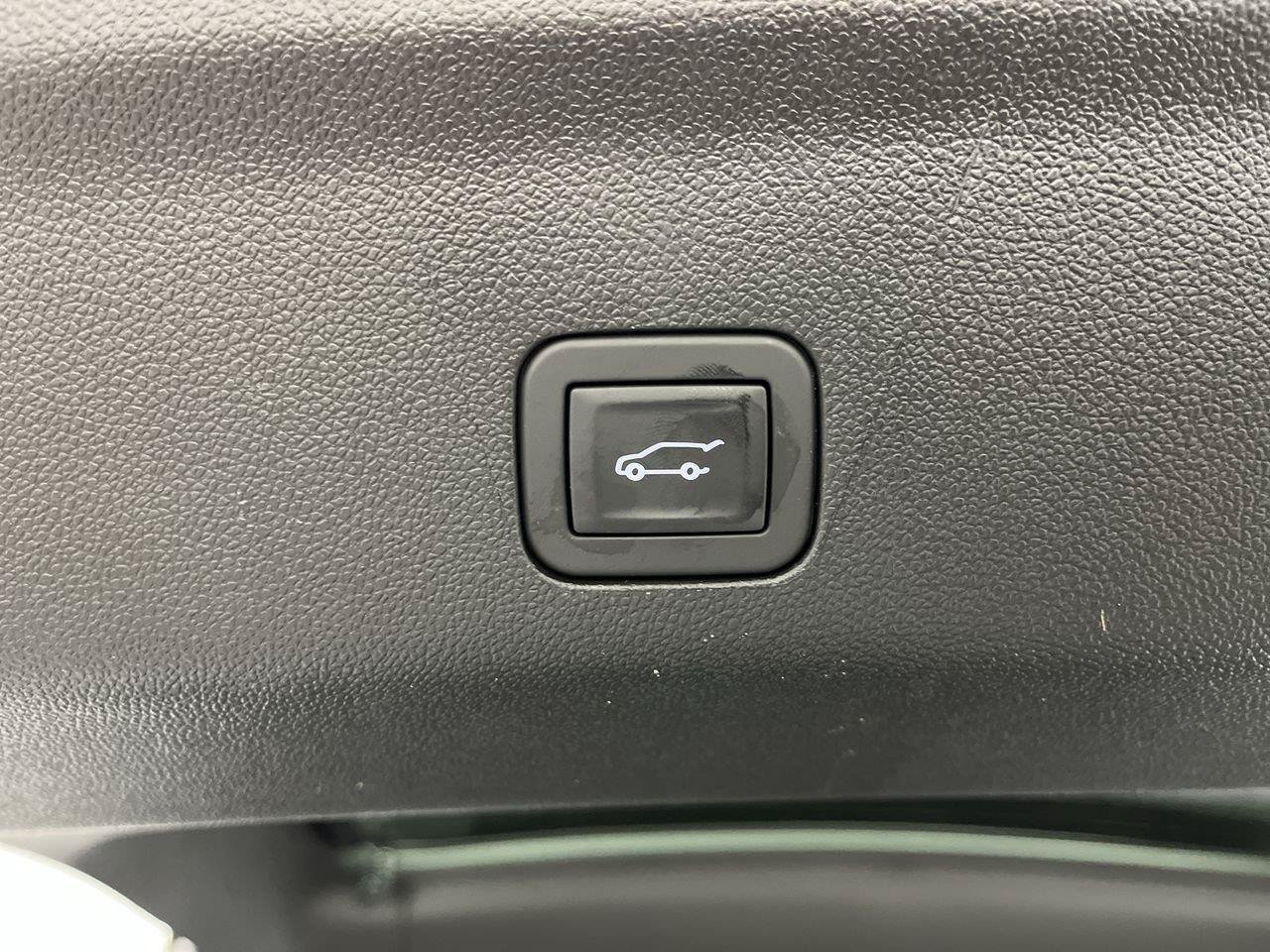 Certified 2026 Chevrolet Tahoe High Country AWD/4WD image 36