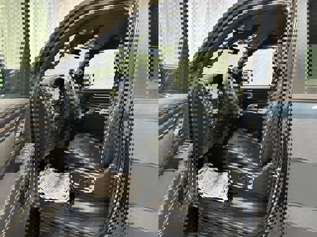 Used 2025 RAM 1500 Laramie image 10