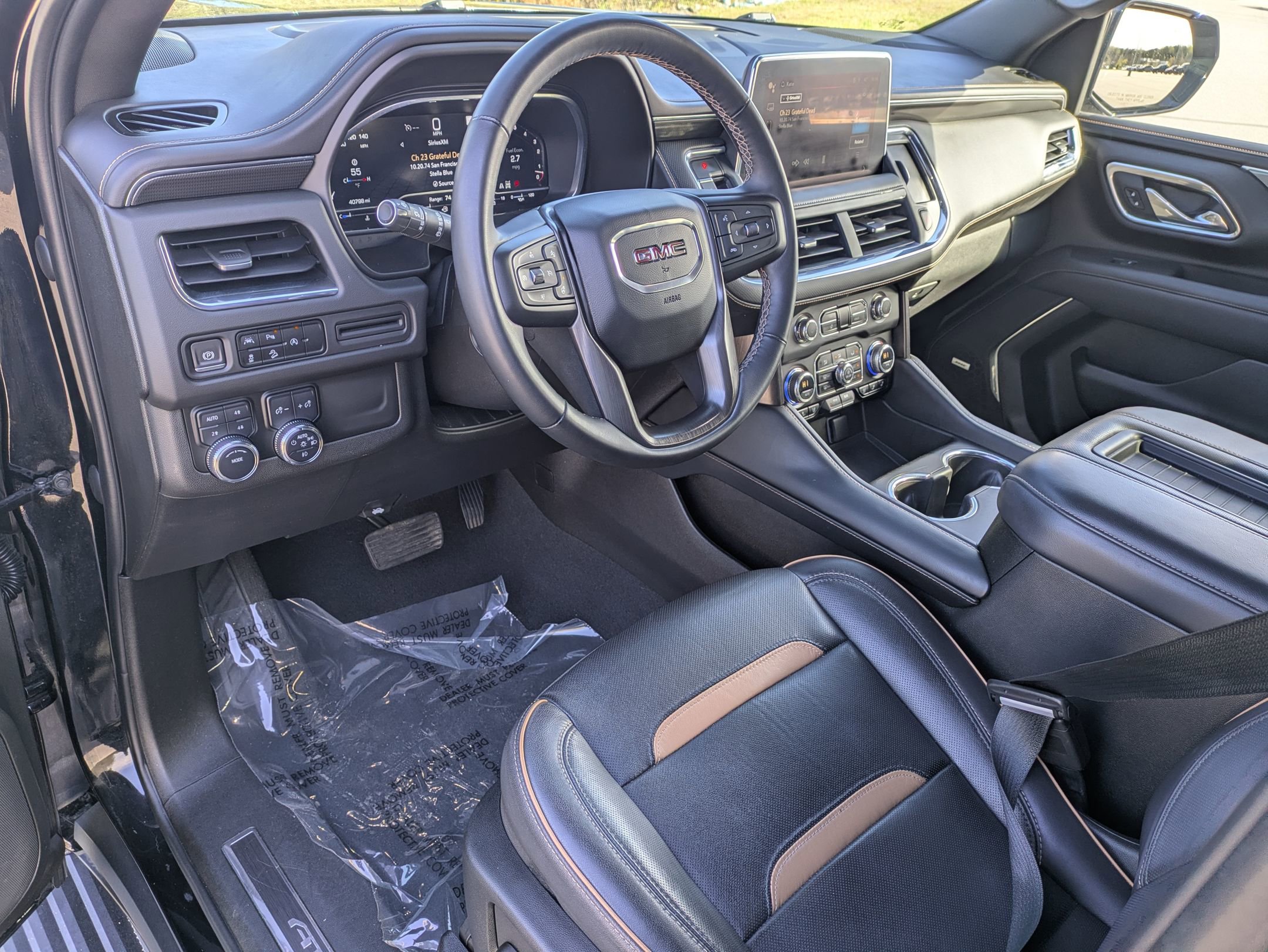 Used 2023 GMC Yukon AT4 image 9