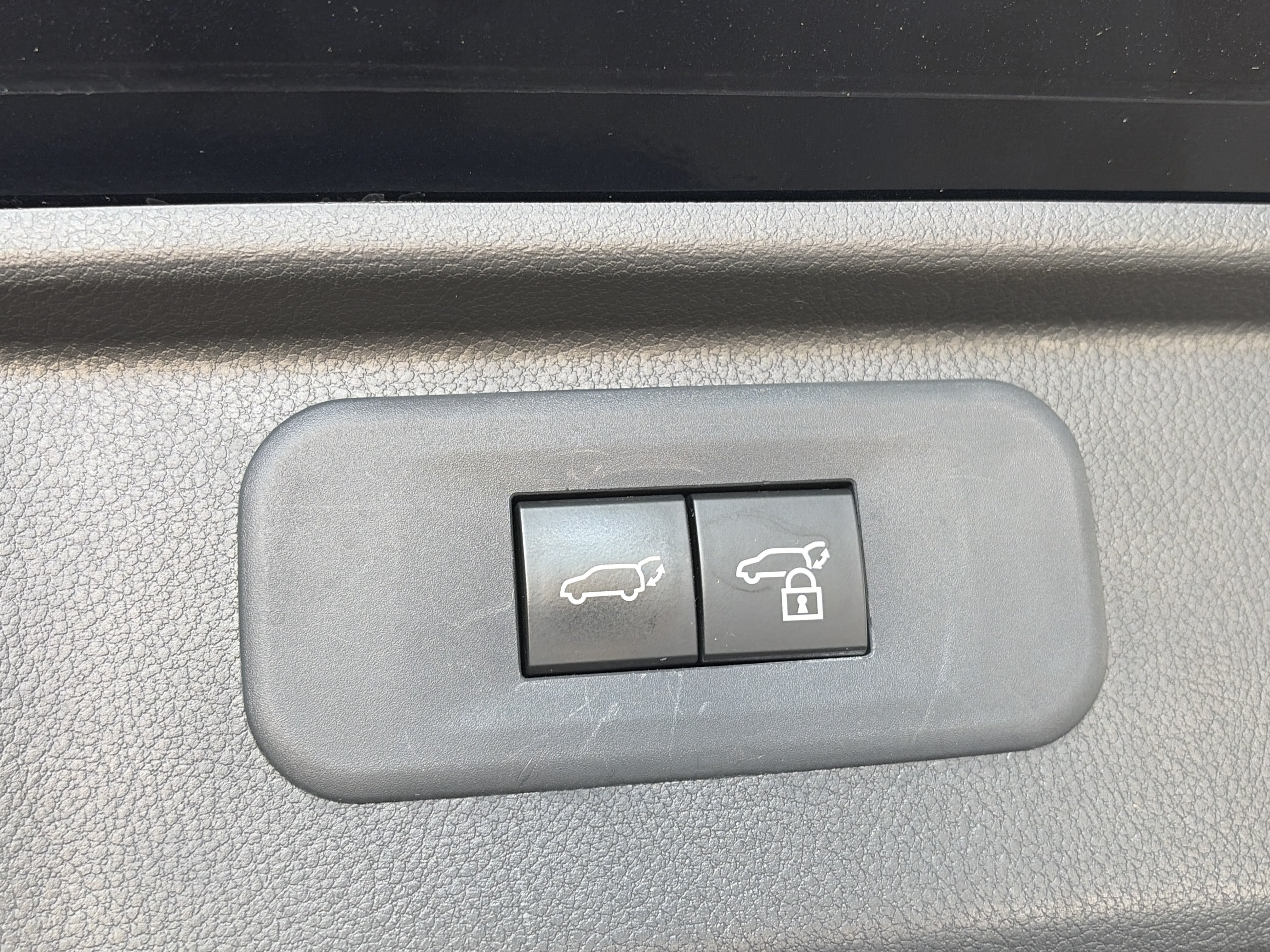Used 2024 Toyota Grand Highlander AWD image 16