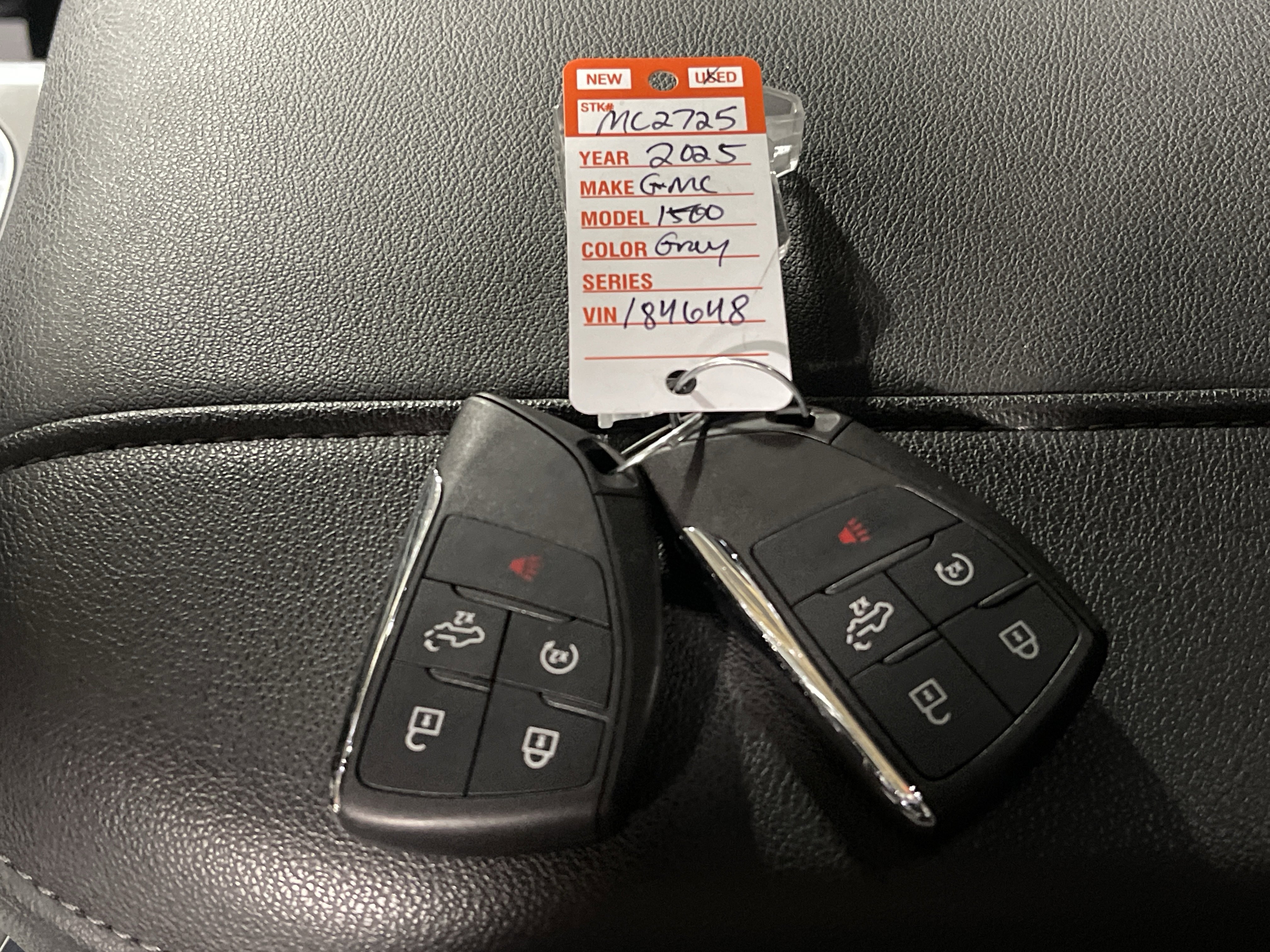 Used 2025 GMC Sierra 1500 Elevation image 26