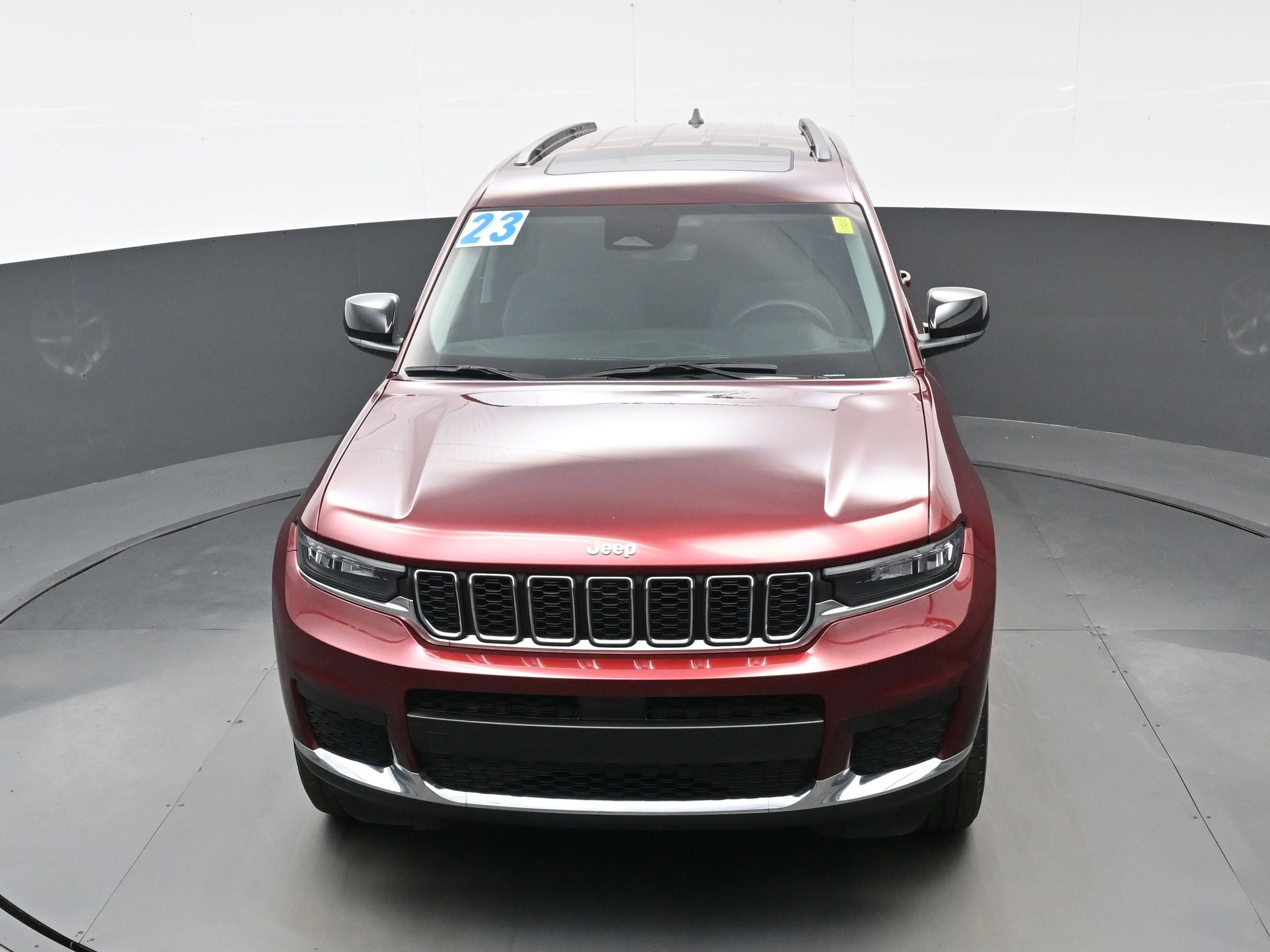 Used 2023 Jeep Grand Cherokee L Laredo image 40