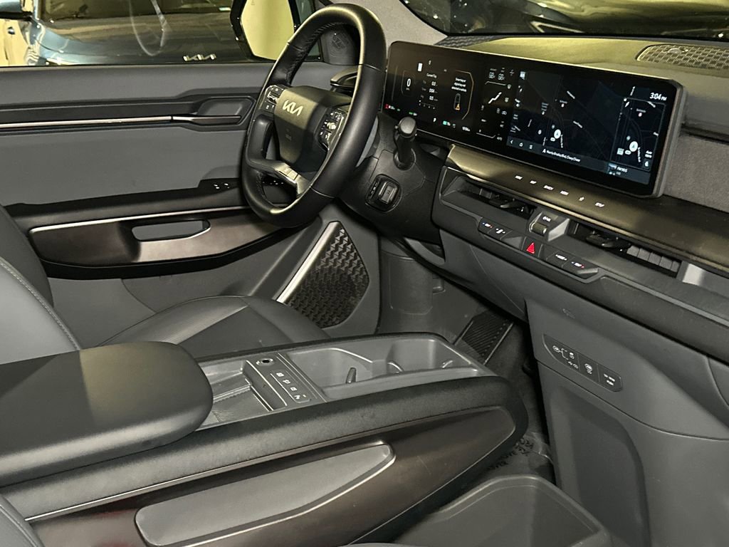 Certified 2024 Kia EV9 Wind image 16