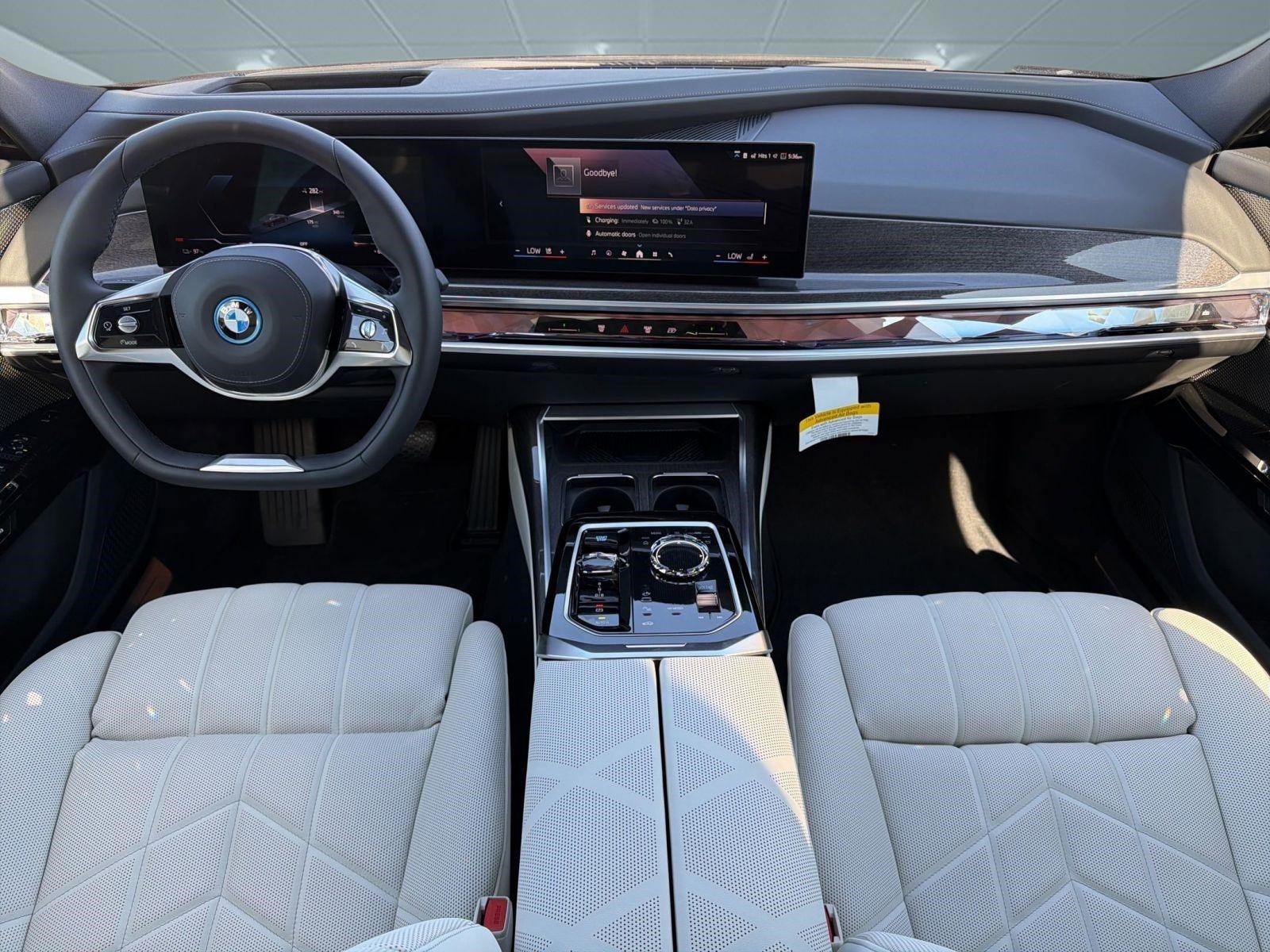 New 2026 BMW i7 xDrive60 w/ Executive Package AWD/4WD image 13