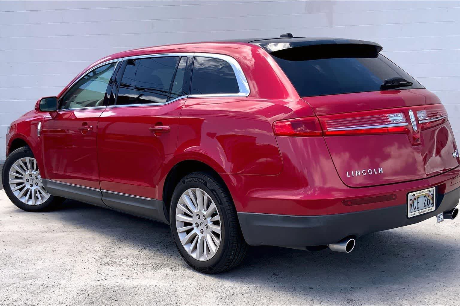 Used 2010 Lincoln MKT 2WD image 5
