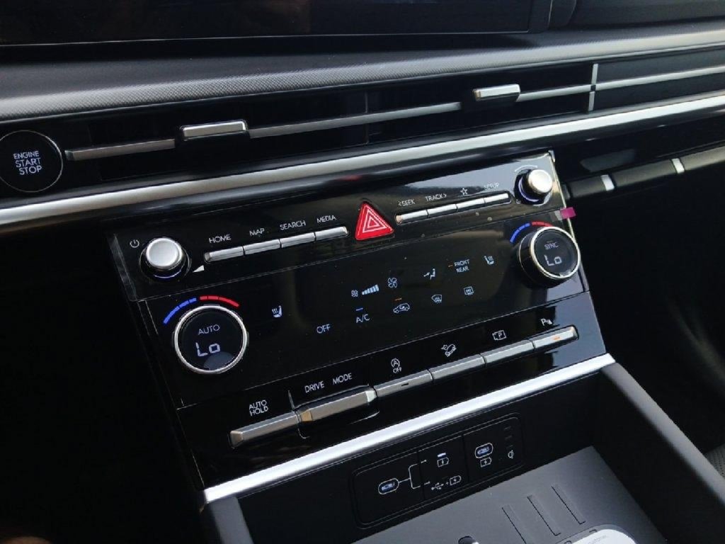 New 2026 Hyundai Santa Fe SEL FWD image 20