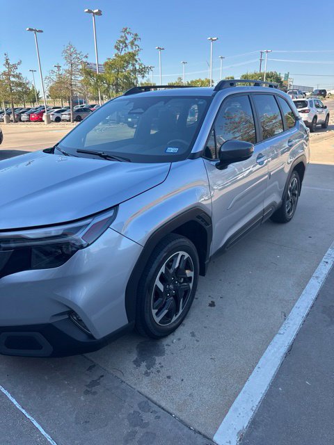 Used 2025 Subaru Forester Limited AWD/4WD image 6