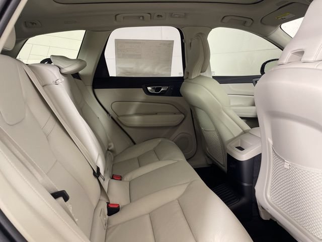 Certified 2025 Volvo XC60 T8 Plus w/ Protection Package AWD/4WD image 28