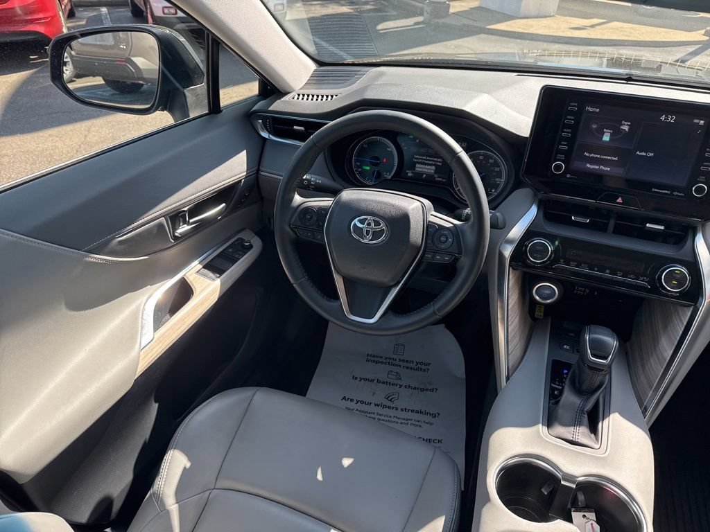 Certified 2022 Toyota Venza XLE AWD/4WD image 19