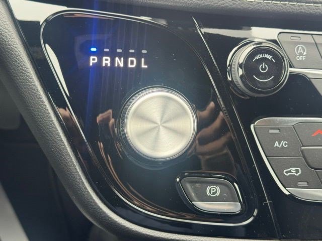 New 2027 Chrysler Pacifica Select FWD image 21