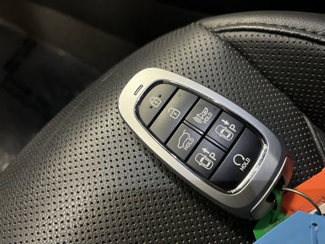 Used 2024 Hyundai Tucson Limited image 29