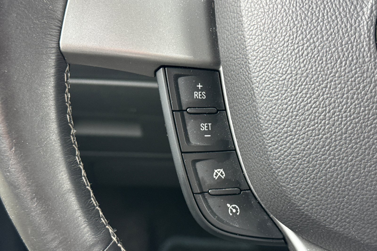 Used 2014 Chevrolet Spark LT FWD image 36