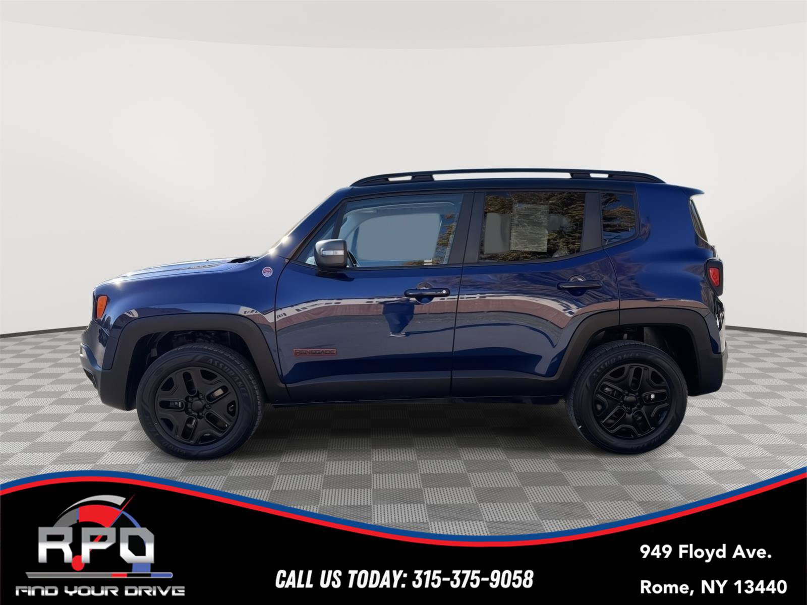 Used 2018 Jeep Renegade Trailhawk w/ Trailer Tow Group AWD/4WD image 2