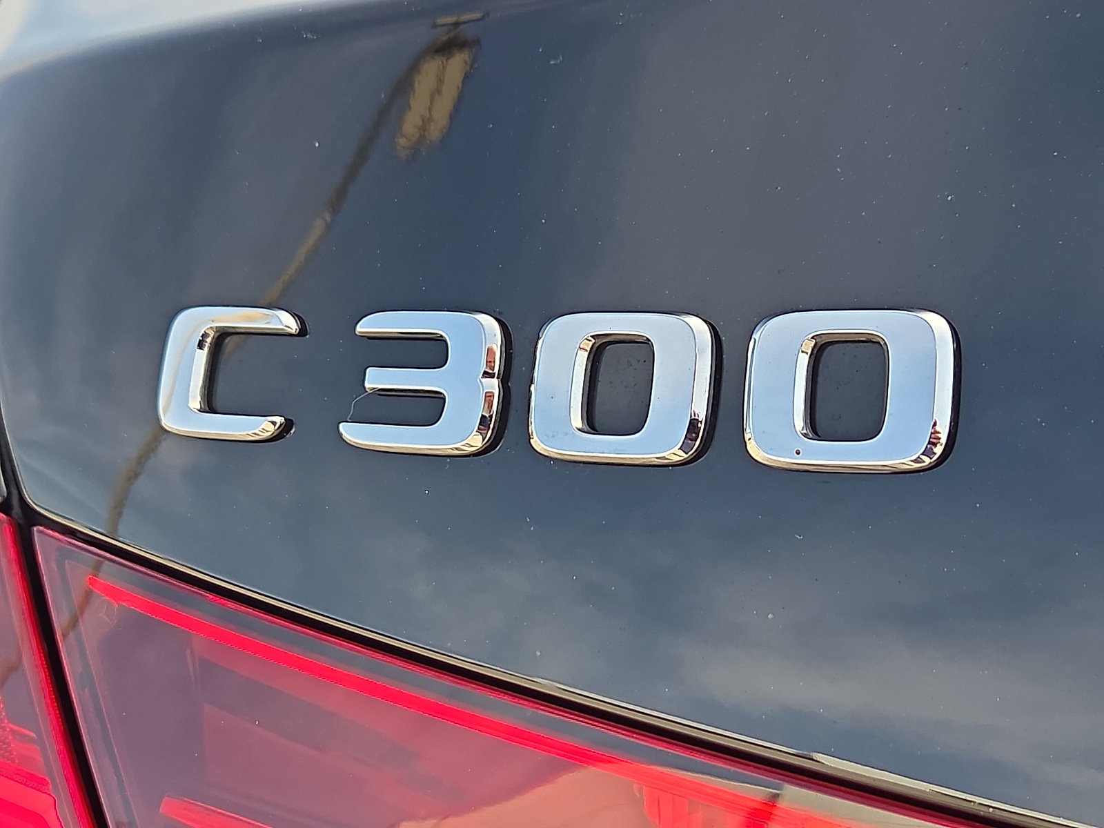 Used 2025 Mercedes-Benz C 300 Sedan image 8