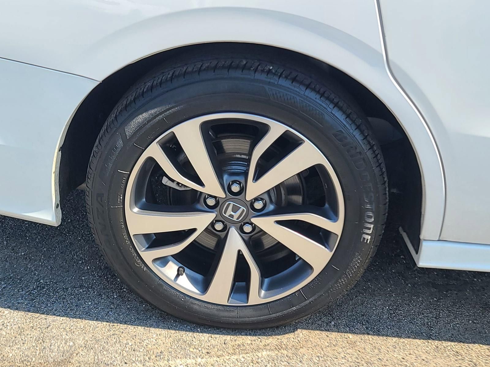 Used 2023 Honda Odyssey Touring image 35