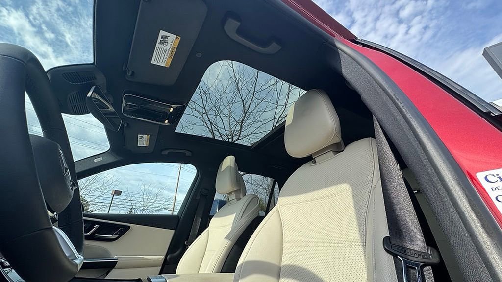 Used 2023 Mercedes-Benz GLC 300 4MATIC image 18