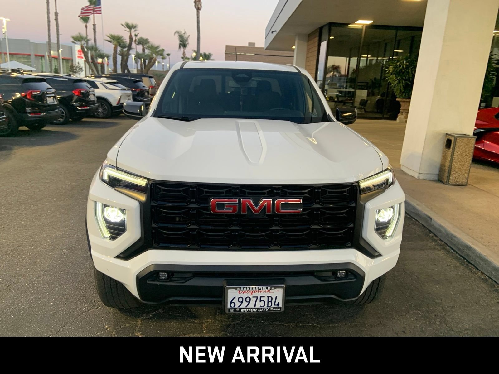 Certified 2024 GMC Canyon Elevation w/ Convenience Package AWD/4WD image 2