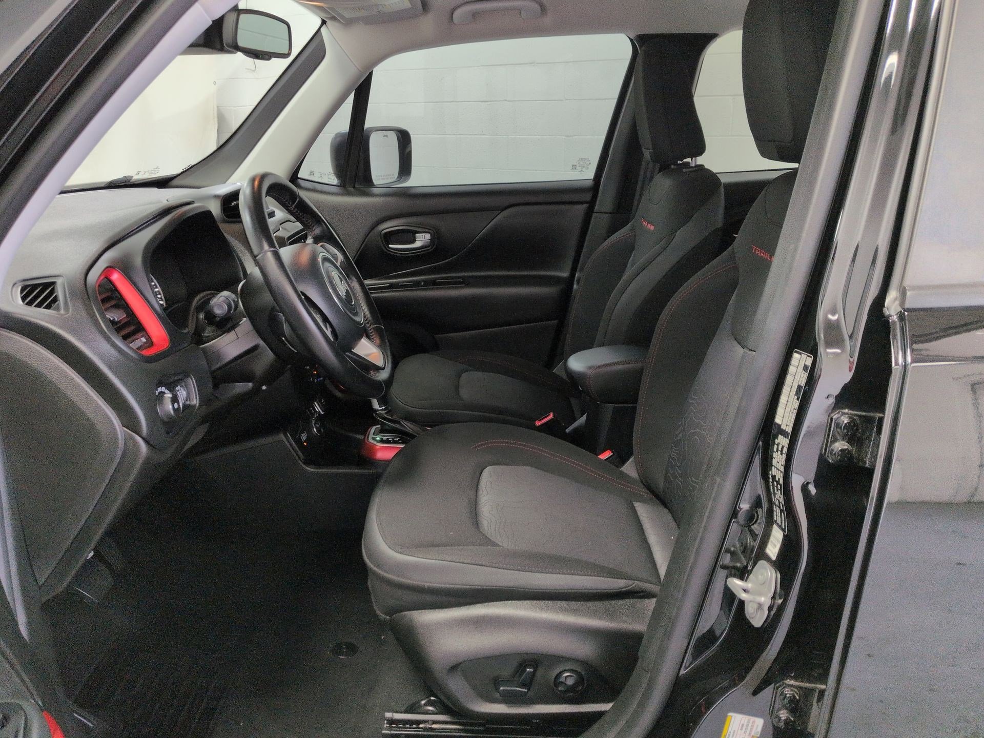 Used 2019 Jeep Renegade Trailhawk w/ LED Lighting Group image 18